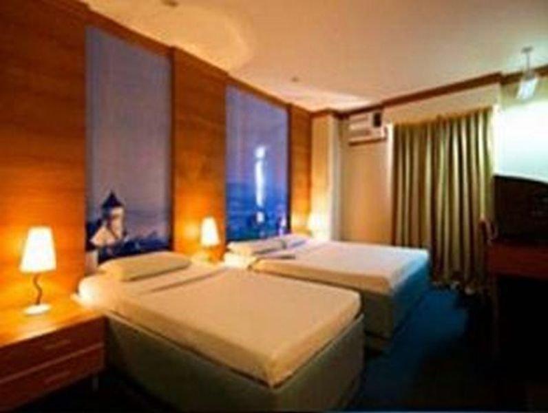 Eurotel North Edsa Quezon City Eksteriør billede